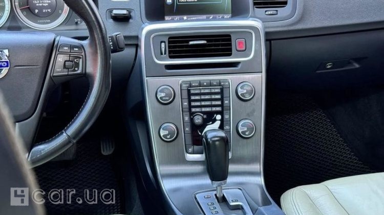 Volvo S60, 2012