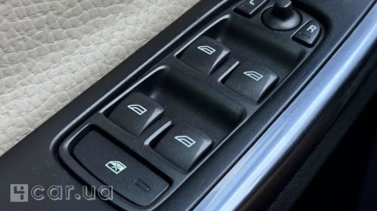 Volvo S60, 2012