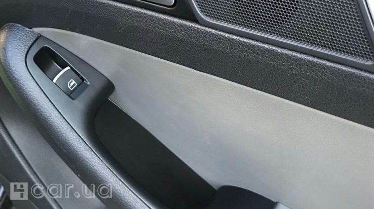 Volkswagen Jetta, 2013