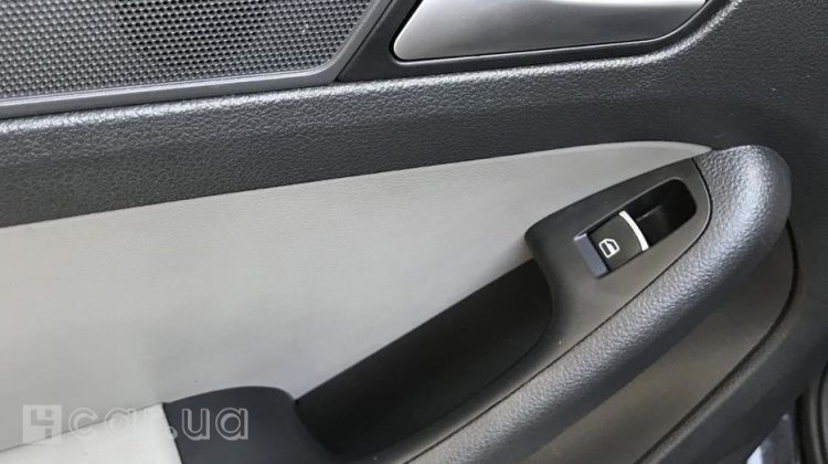 Volkswagen Jetta, 2013