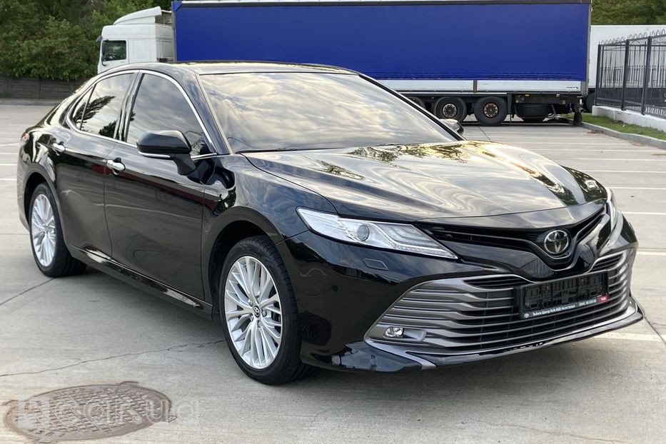 Toyota Camry, 2018
