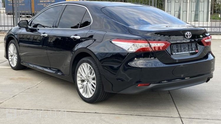 Toyota Camry, 2018