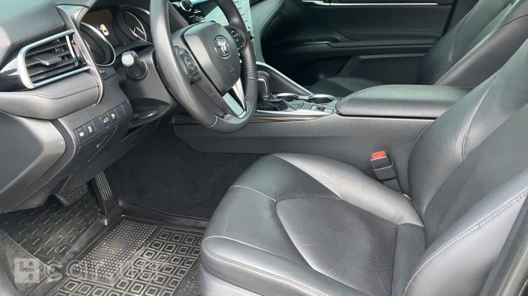 Toyota Camry, 2018