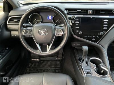 Toyota Camry, 2018