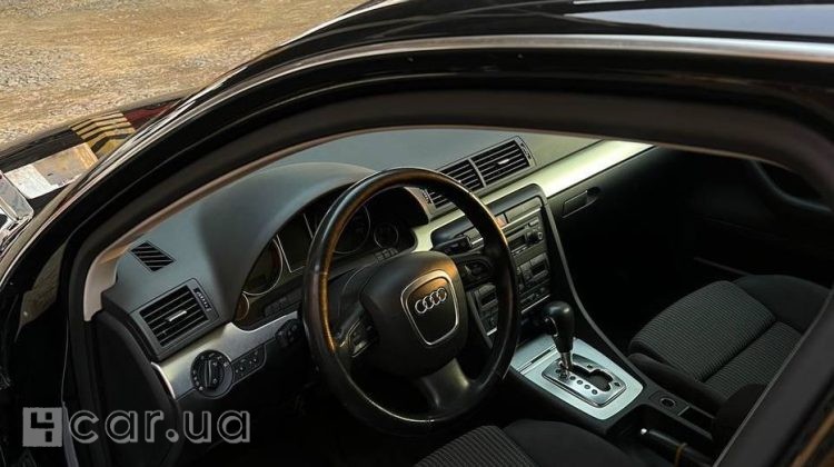 Audi A4, 2005