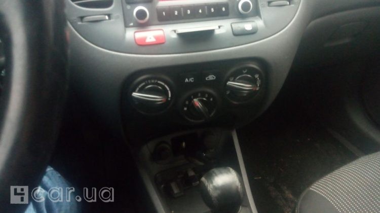 Kia Rio, 2011