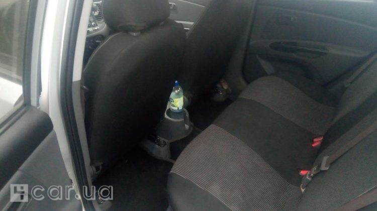 Kia Rio, 2011