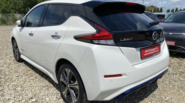 Nissan Leaf, 2020