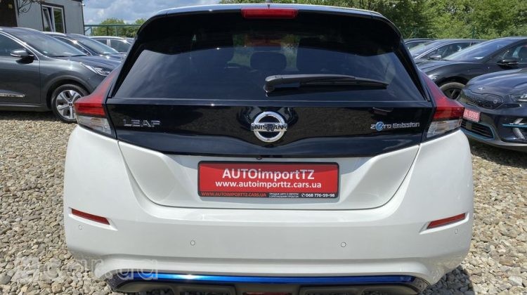 Nissan Leaf, 2020