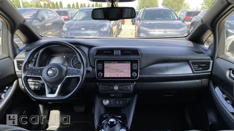 Nissan Leaf, 2020