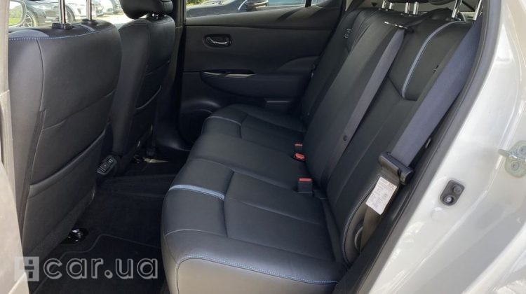 Nissan Leaf, 2020