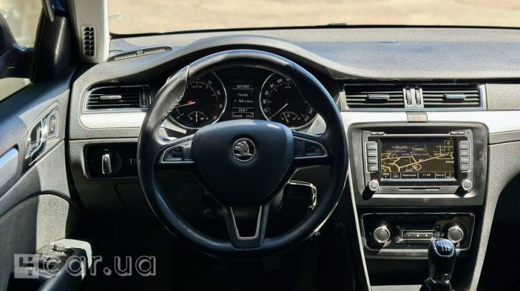Skoda Superb, 2013