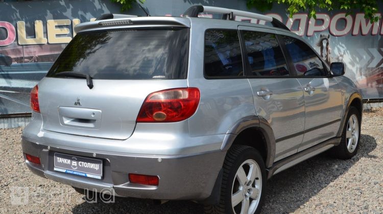 Mitsubishi Outlander, 2005