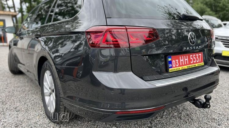 Volkswagen Passat, 2021