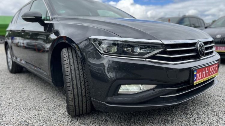 Volkswagen Passat, 2021