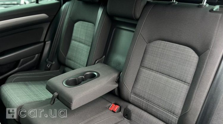 Volkswagen Passat, 2021
