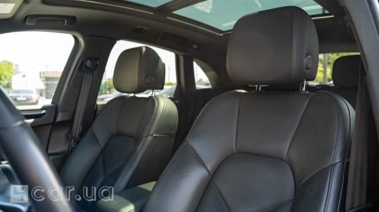 Porsche Macan, 2021
