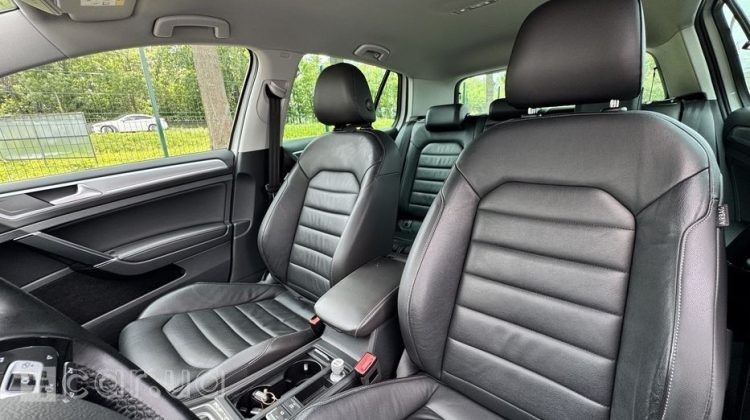 Volkswagen e-Golf, 2015