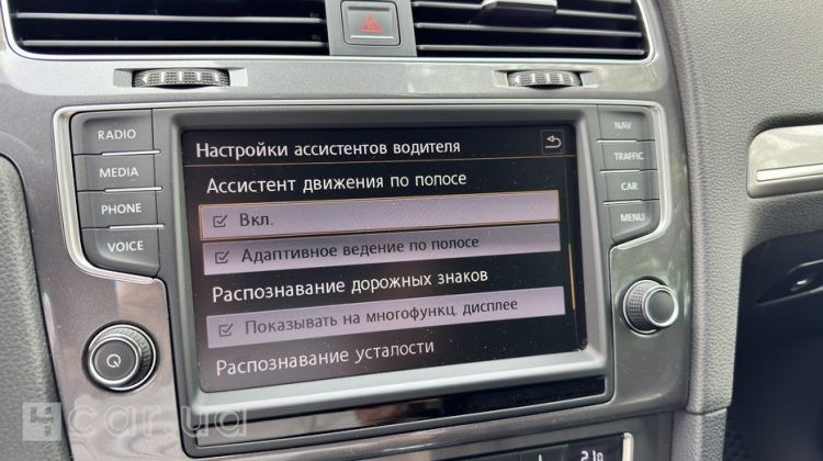 Volkswagen e-Golf, 2015