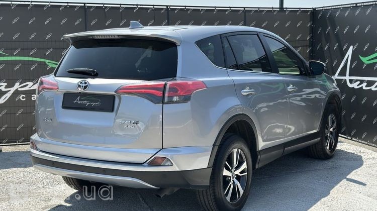 Toyota RAV4, 2017