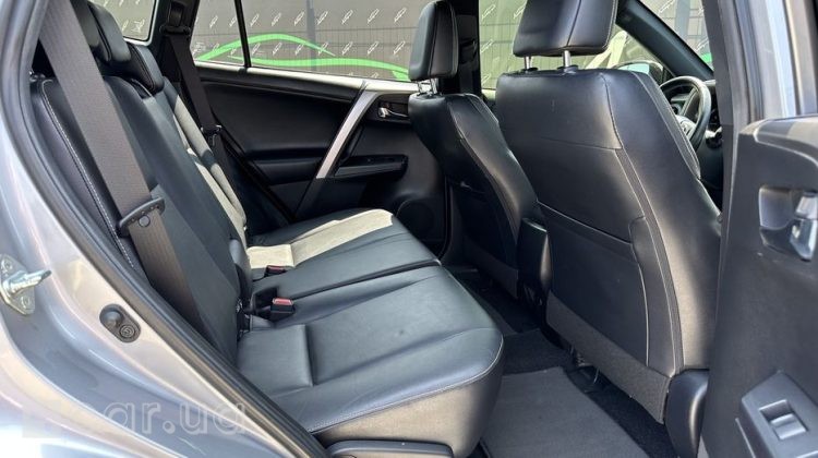 Toyota RAV4, 2017