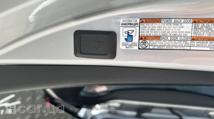 Toyota RAV4, 2017