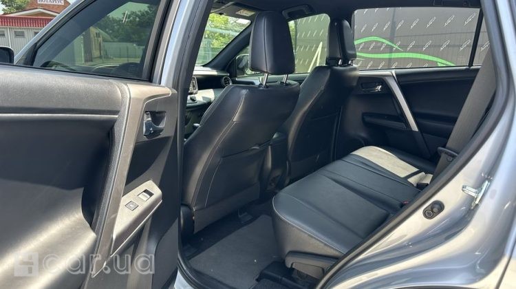 Toyota RAV4, 2017
