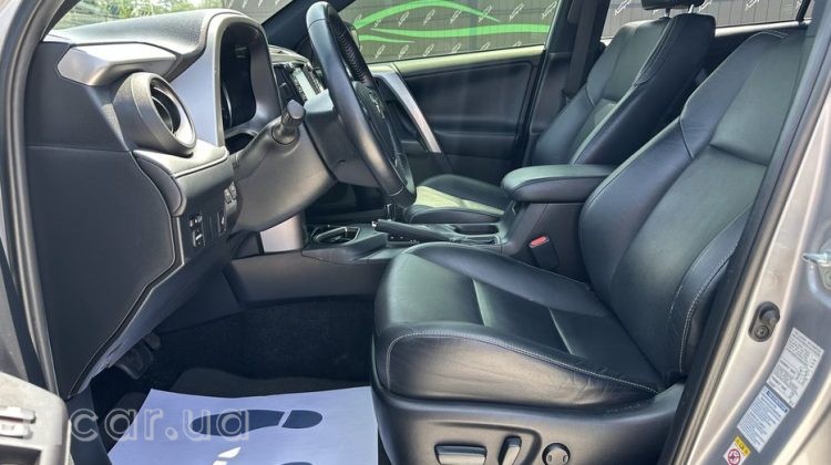 Toyota RAV4, 2017