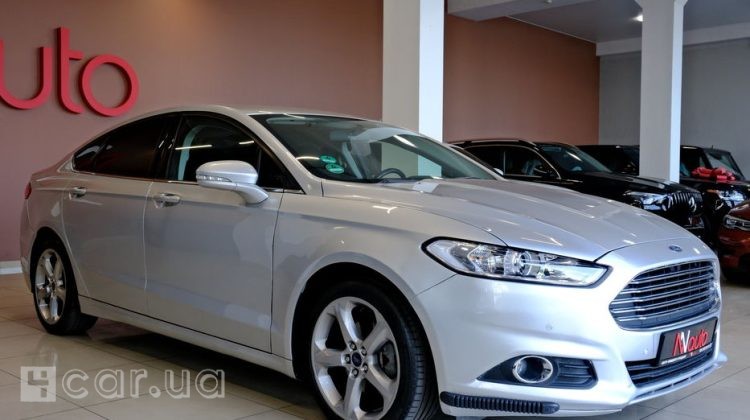 Ford Fusion, 2016