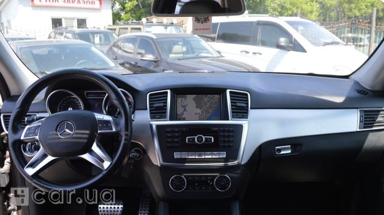 Mercedes-Benz ML-Class, 2013