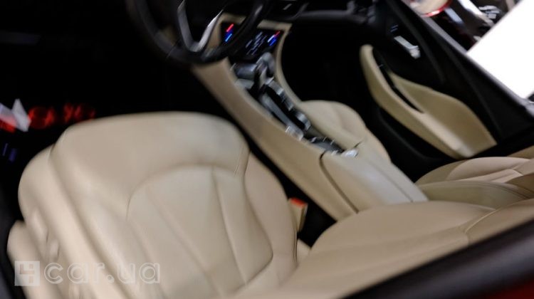 Buick Envision, 2018