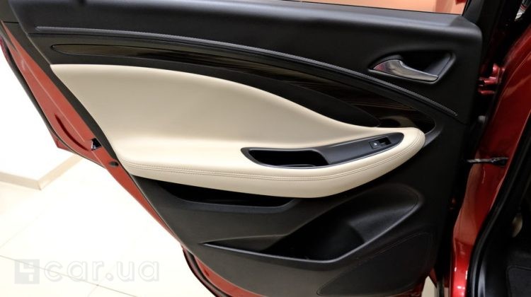 Buick Envision, 2018