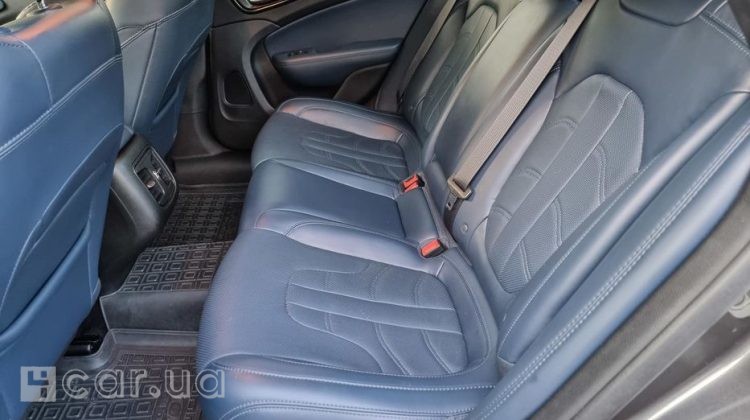 Chrysler 200 S, 2016