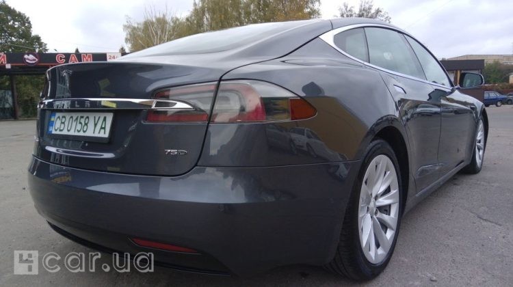 Tesla Model S, 2017