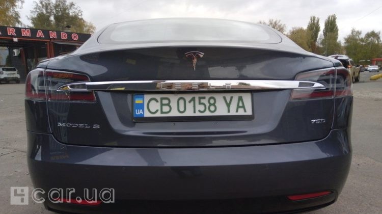 Tesla Model S, 2017
