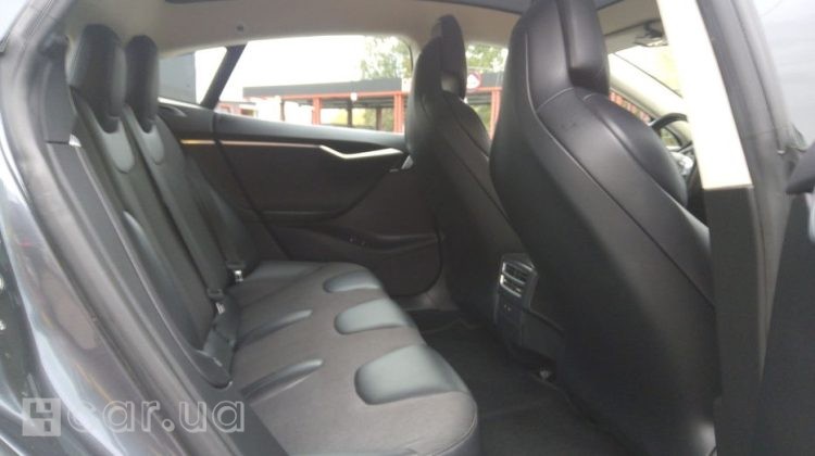 Tesla Model S, 2017