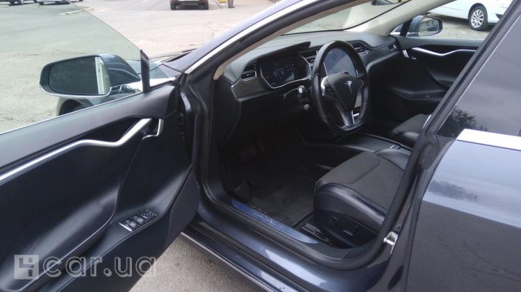 Tesla Model S, 2017