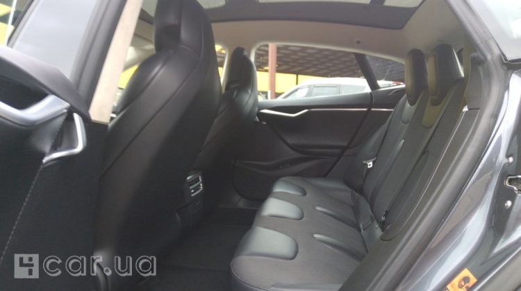 Tesla Model S, 2017