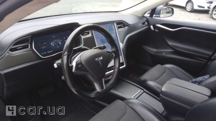 Tesla Model S, 2017