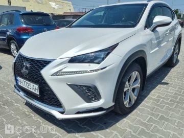 Lexus NX, 2016