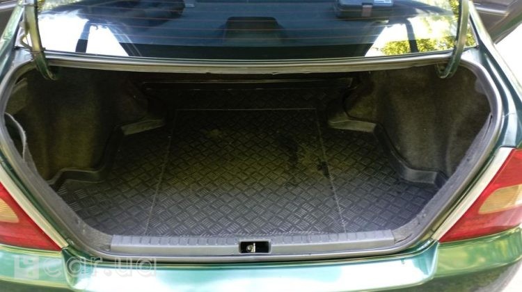 Toyota Corolla, 2001
