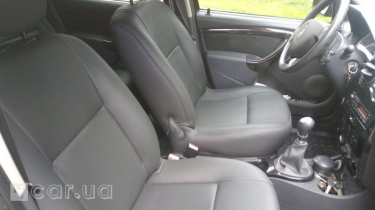 Renault Duster, 2012