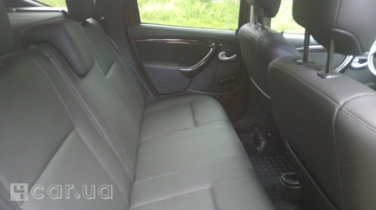 Renault Duster, 2012