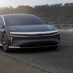 Lucid відмовляється від компактного електроседана