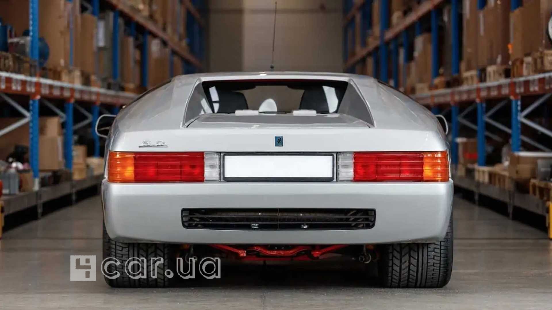 Isdera Imperator 108i