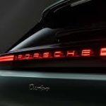Porsche готує трирядний флагман із потужним V8
